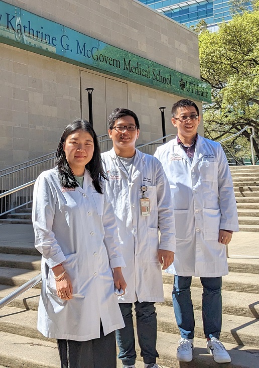 Dr. Aaron An with his research group