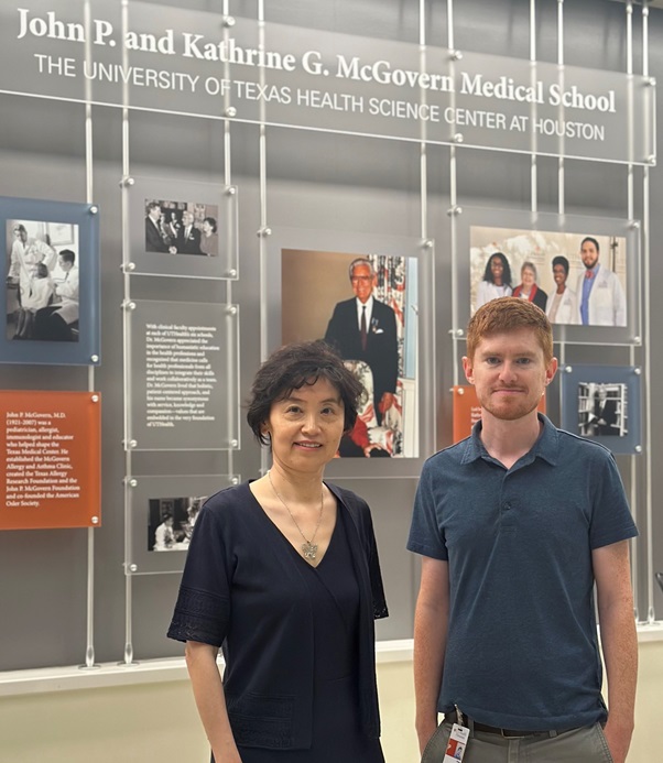 Drs. Wei Cao and Ethan Roy