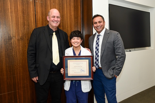 Drs.Eltzschig-Vanga-with-AAstudent3