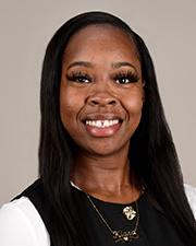 Kiara Dennis