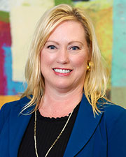 portrait of Cynthia Huehlefeld