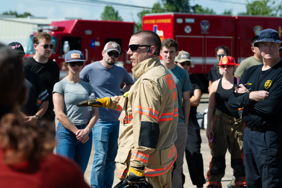 Schulz leading intro at intern ems day