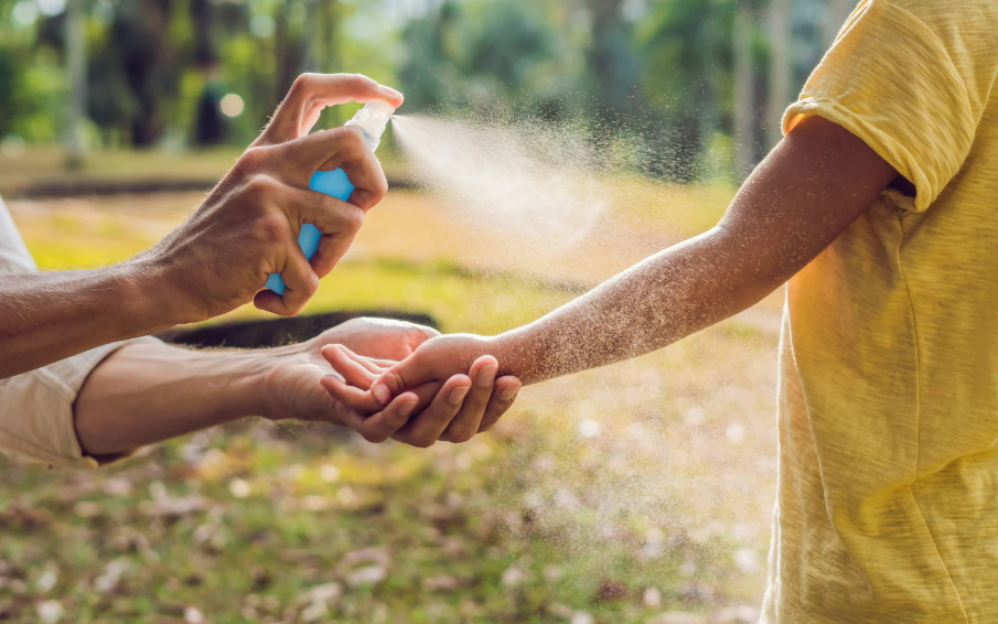 mosquito spray thumbnail