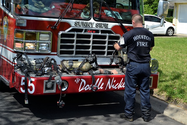 'Future of pacemakers.' Houston firefighter says next-generation pacemaker allowed him to get back to work.