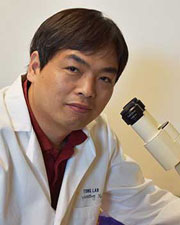 Xu Yuanzhong headshot photo portrait