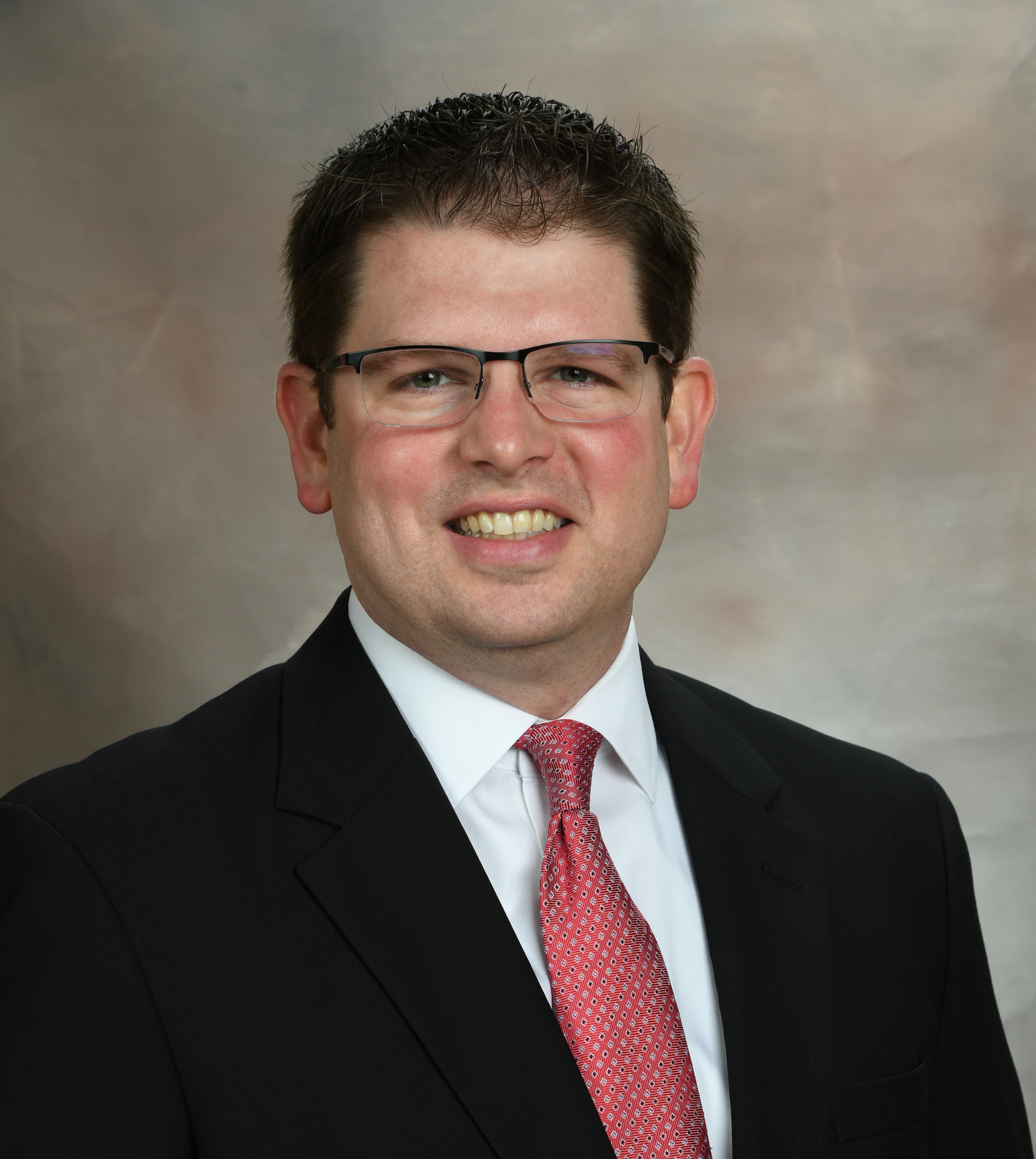 Profile Photo of Dr. Mark Warner, Program Director of Pulmonary & Critical Care Medicine at McGovern Medical School at UTHealth in Houston, TX. By Dwight C. Andrews/McGovern Medical School at UTHealth Office of Communications. Modified by Kamran Boka, MD