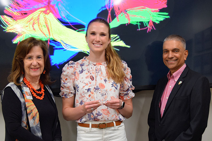 Emma Stenz with Drs Claire Hulsebosch and Pramod Dash