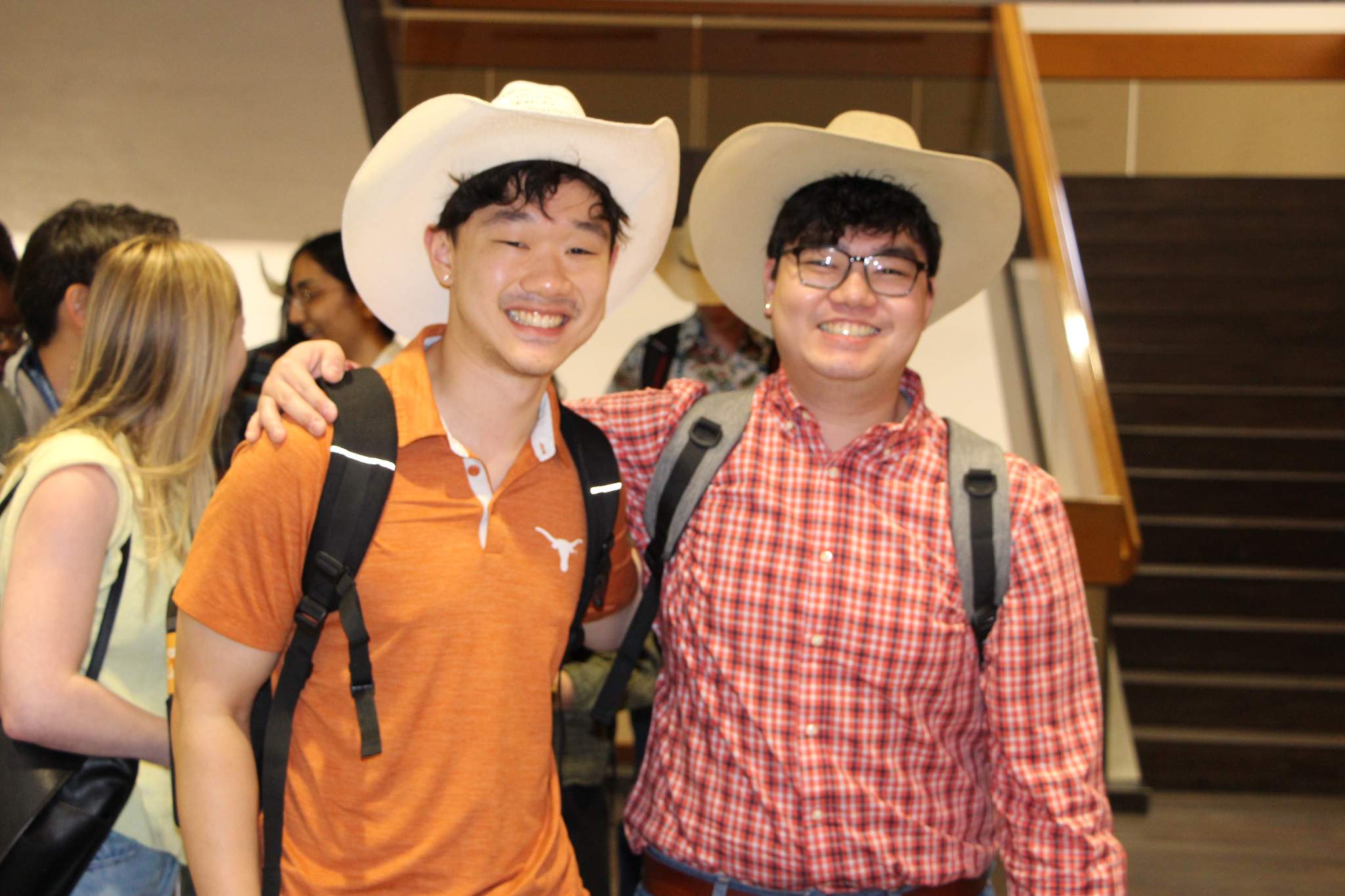 Photo of MSA students Shawn Fan and Duy Tran posing for a picture. 