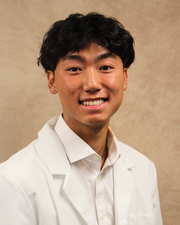 Headshot of MSA student Steven Nguyen