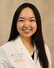Headshot of Emily Zhang