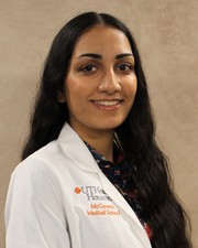 Headshot of Zaynab Patel