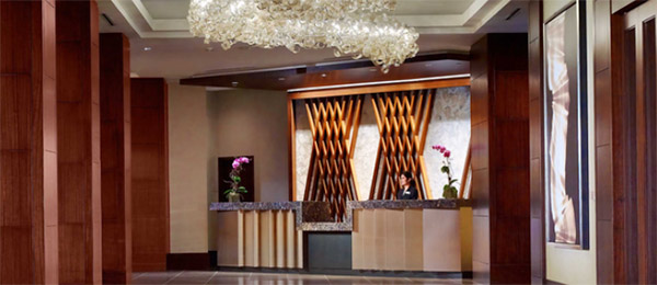 Royal-Sonesta-front-desk
