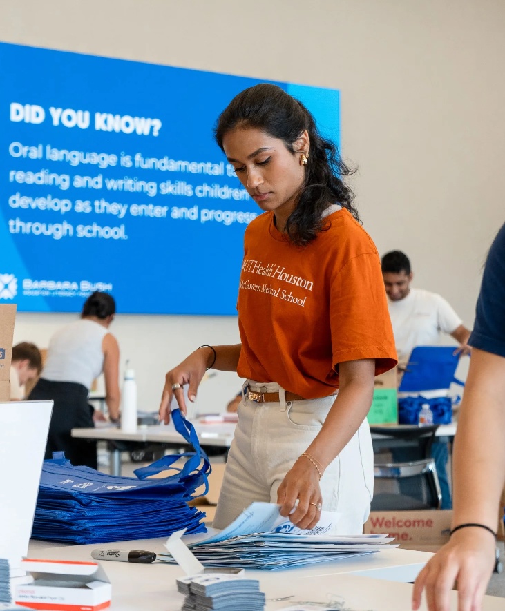 McGovern Medical School student doing PLUS service work at Barbara Bush Houston Literacy Foundation.