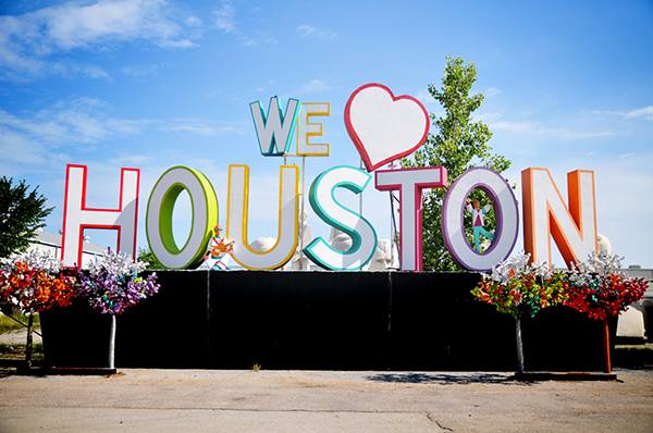 we love houston landmark