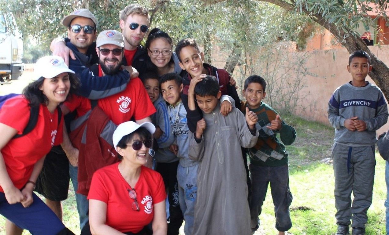Volunteers With Local Children 2019