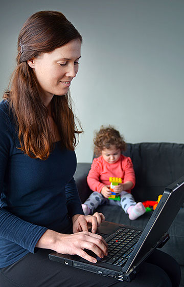 mother with laptop