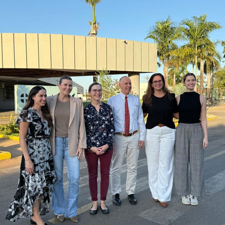 Dr. Mary Rysavy and her team in Brazil